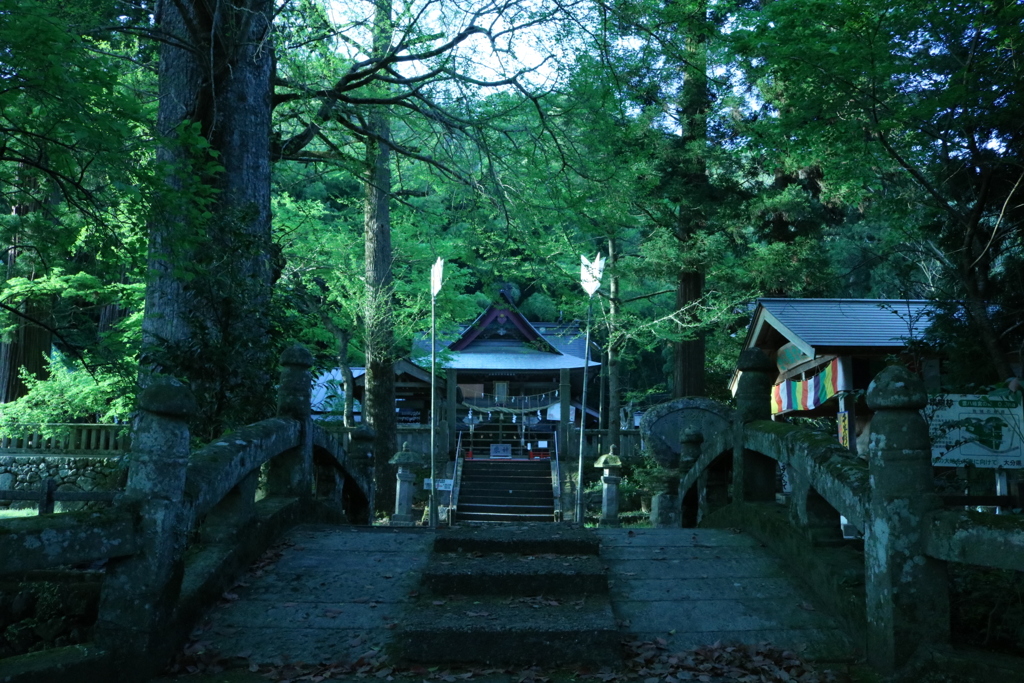 雲八幡宮 その一