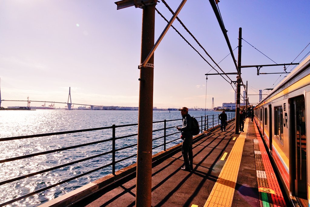 海の見える駅