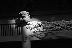 山門　獅子の木鼻　龍の彫刻　