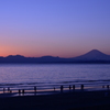 2月　夕暮れ　片瀬から富士