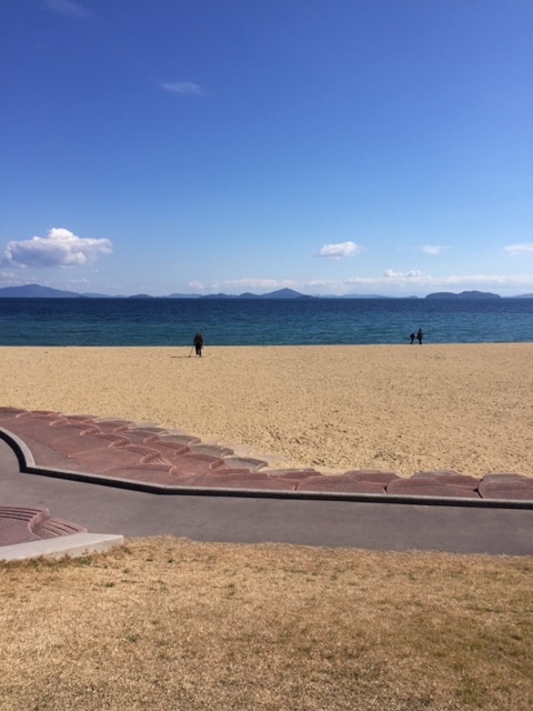 寂寞の浜辺