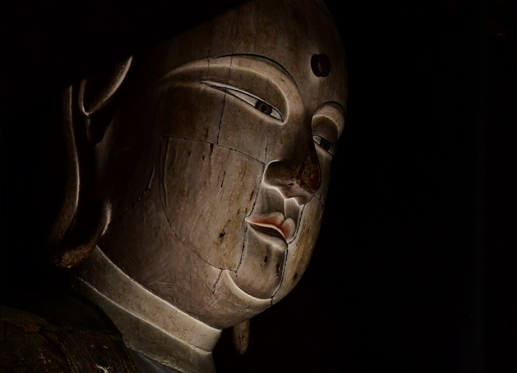 尊顔