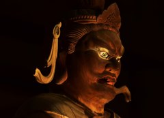 見下