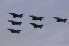 Ｆ－４ＥＪ（改）編隊飛行