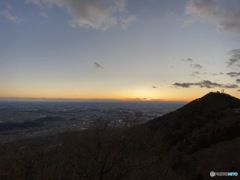 男体山と沈む夕日