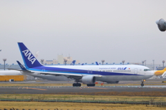 全日空 Boeing767-381 ER JA619A①