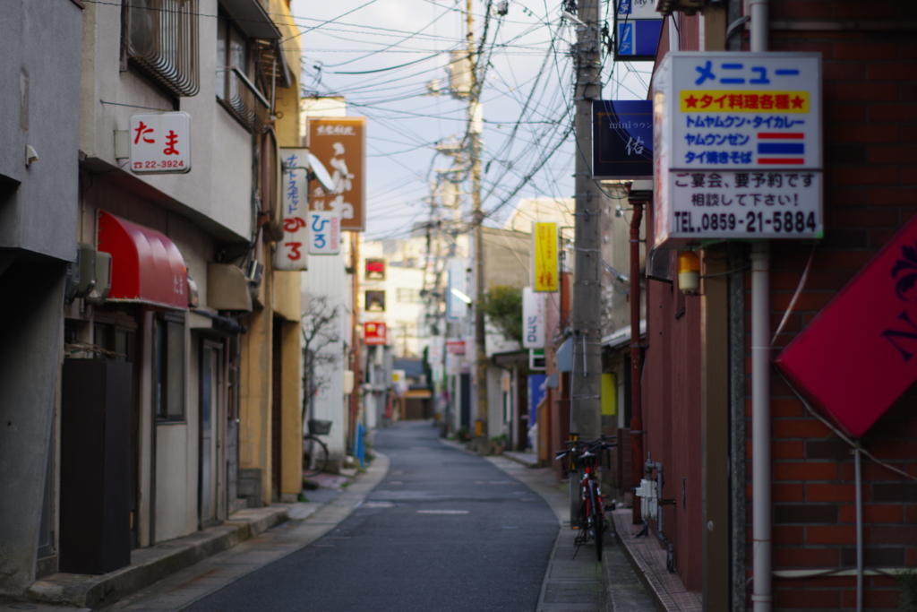夕方の飲み屋街