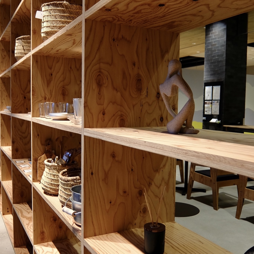 Shelf