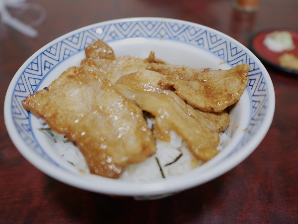 秩父名物　豚みそ丼