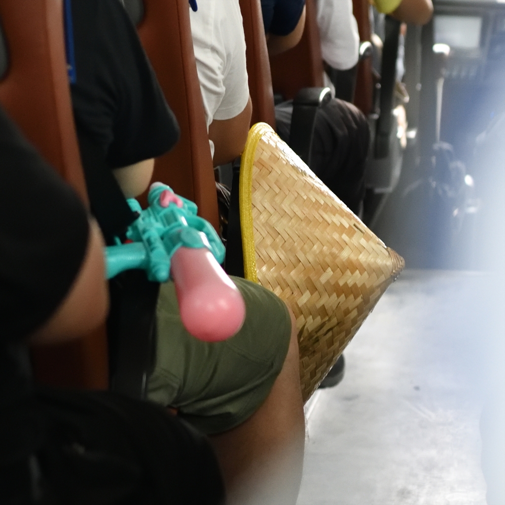 帰りのバスにて