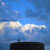 隙間から青空