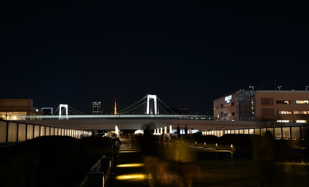 ブリッジから