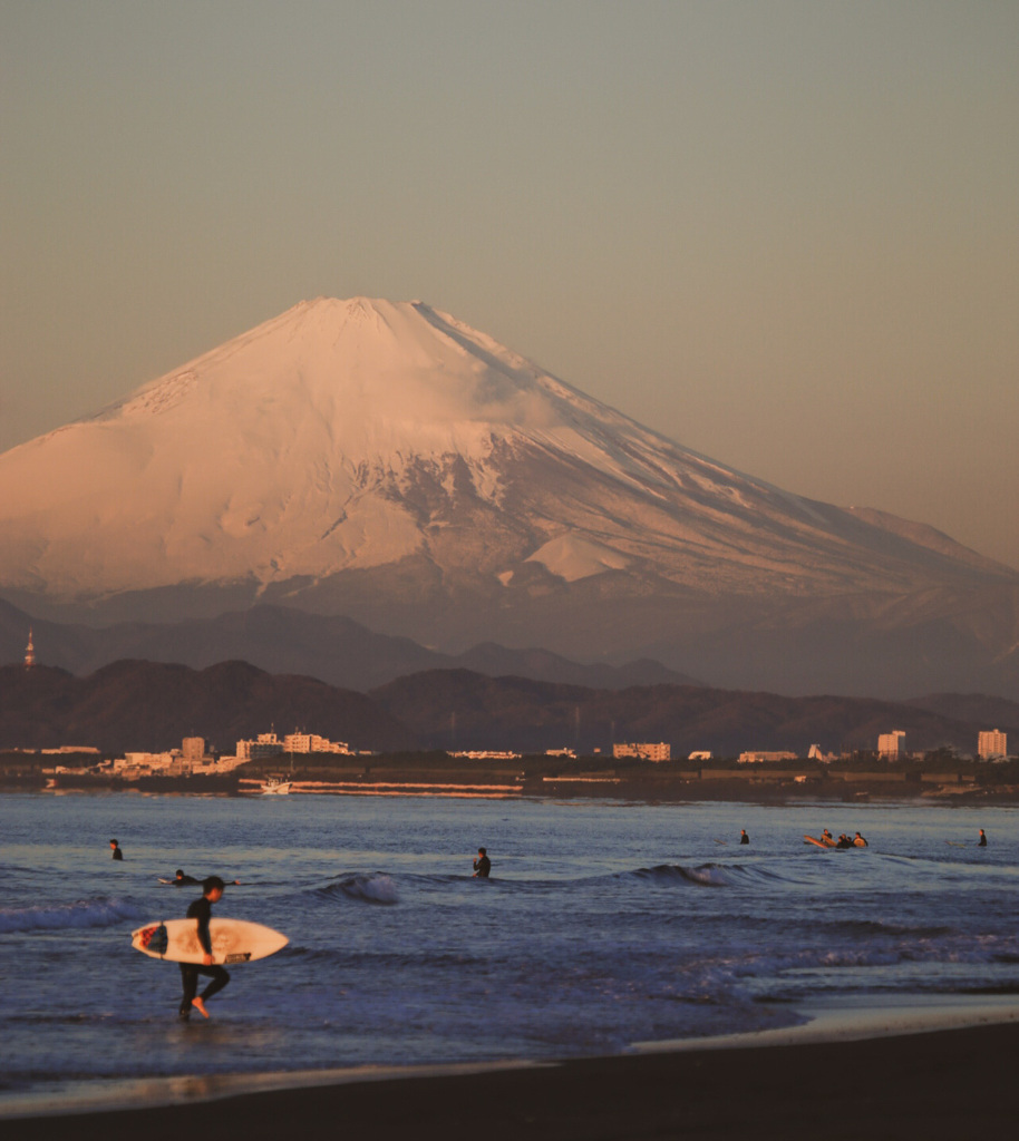 鵠沼の海と富士山