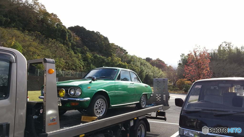 懐かしい「いすゞ」の乗用車 DSC_0027