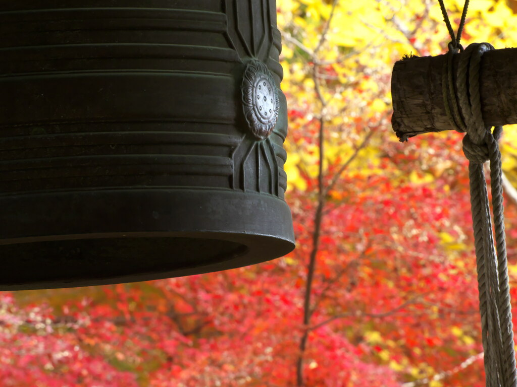 晩秋の鐘