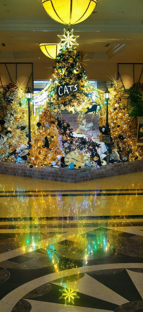 catsコラボレーションクリスマスツリー