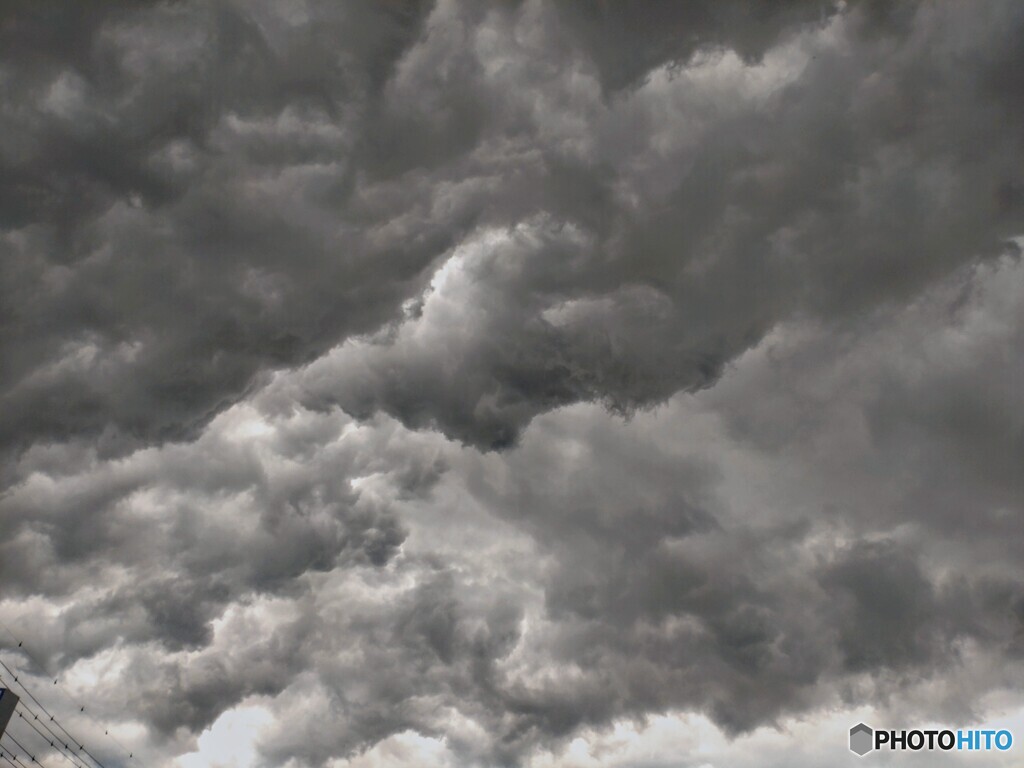 もうすぐ雷雨くる
