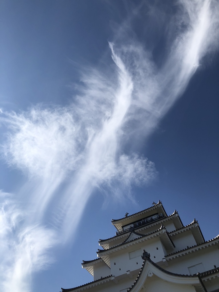 鶴賀城の空に！