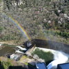 ダム放水路の虹