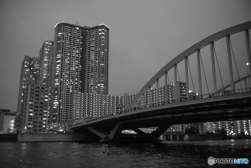 TOKYO NIGHT CRUISING