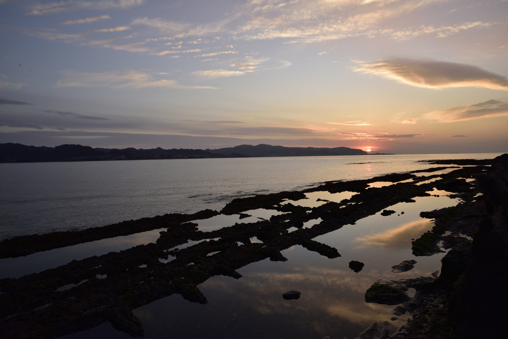 海と雲と太陽と