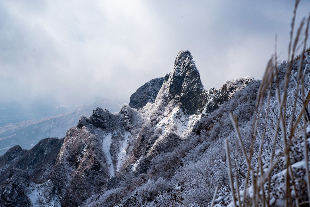 光差す天狗峰