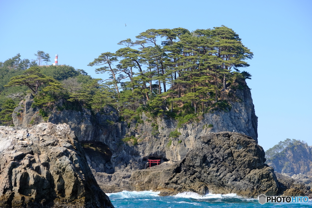 崖　鳥居