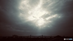 ど〜んより曇り空。