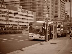 天王寺駅前にて。