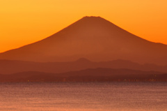 夕暮れの富士山