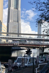 寄港するタグボート