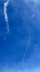 飛行機雲　　　スマホ写真
