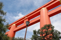 平安神宮　大鳥居にびっくり　　　　IMG_5068