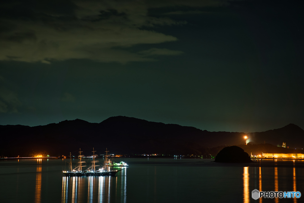 夜を迎える海王丸