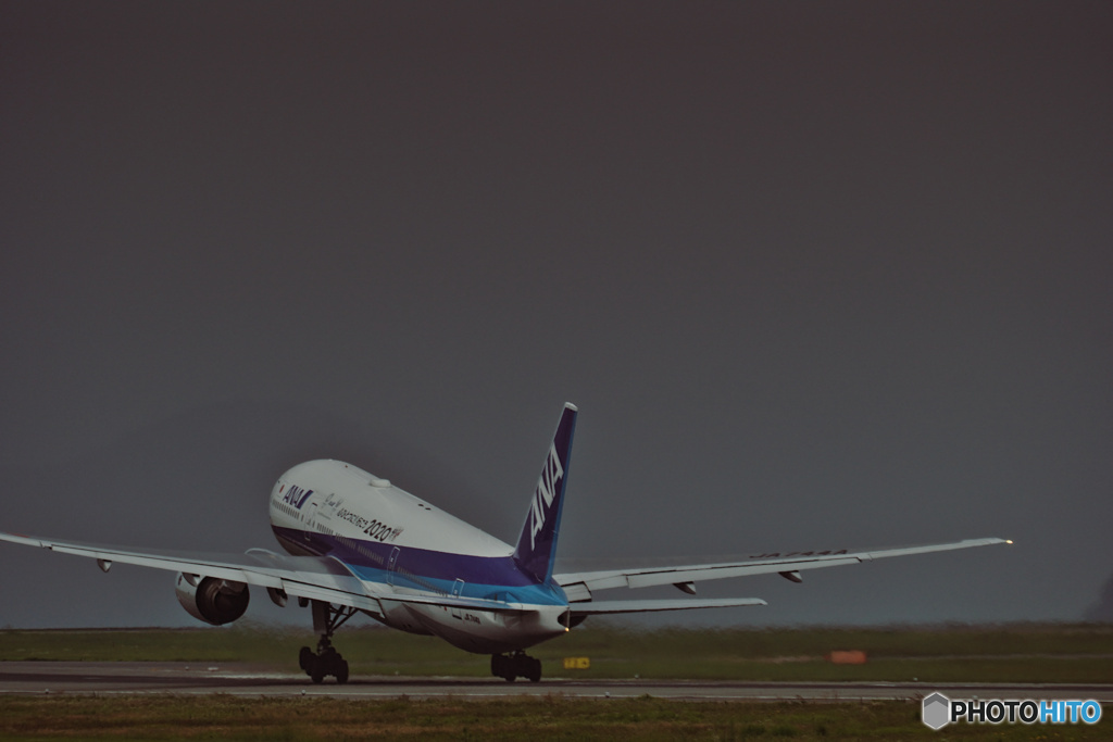 少しばかりの雲をのせて