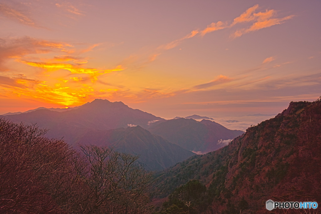 石鎚に沈む夕陽