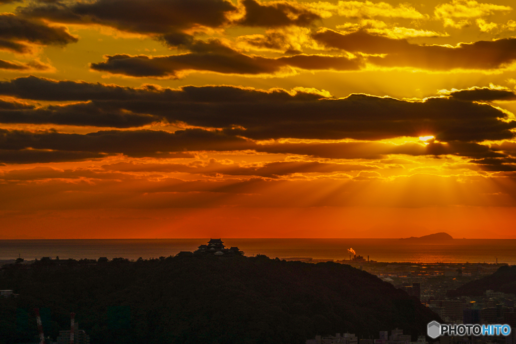 夕刻の松山城