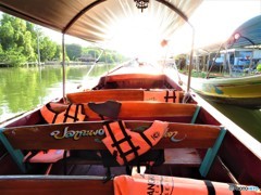 タイの運河ボート