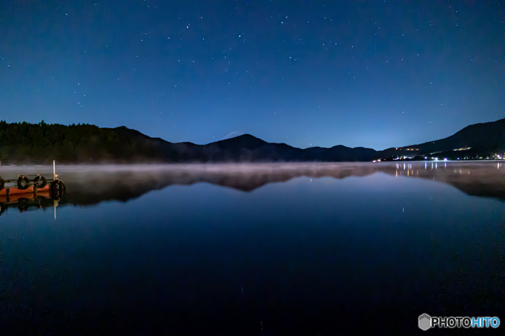 夜の芦ノ湖