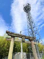 鉄塔神社