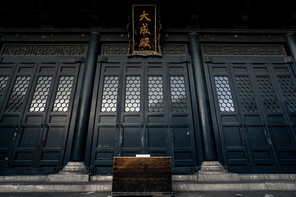門