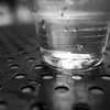 水