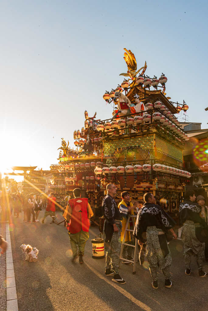 秋の高山祭　宵祭までのひととき