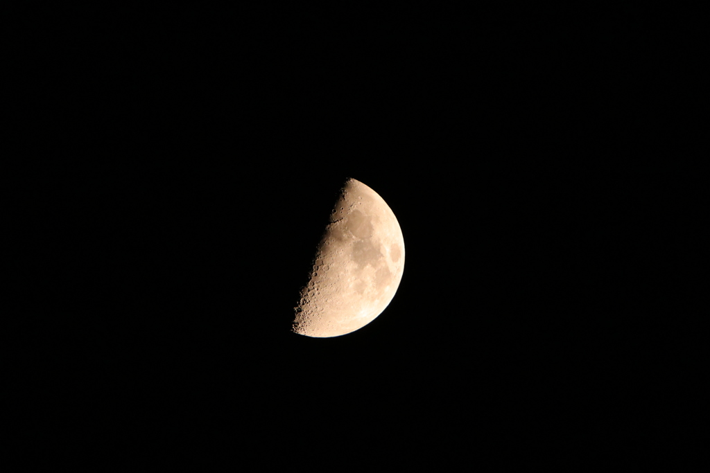 月