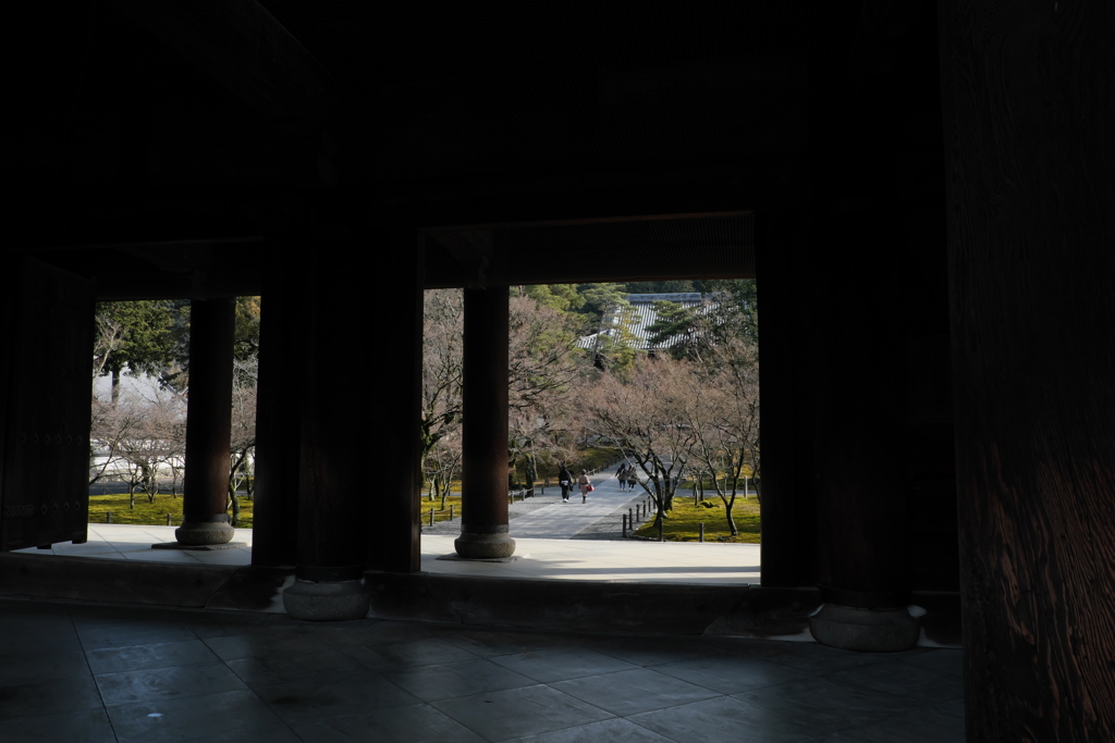 南禅寺山門から