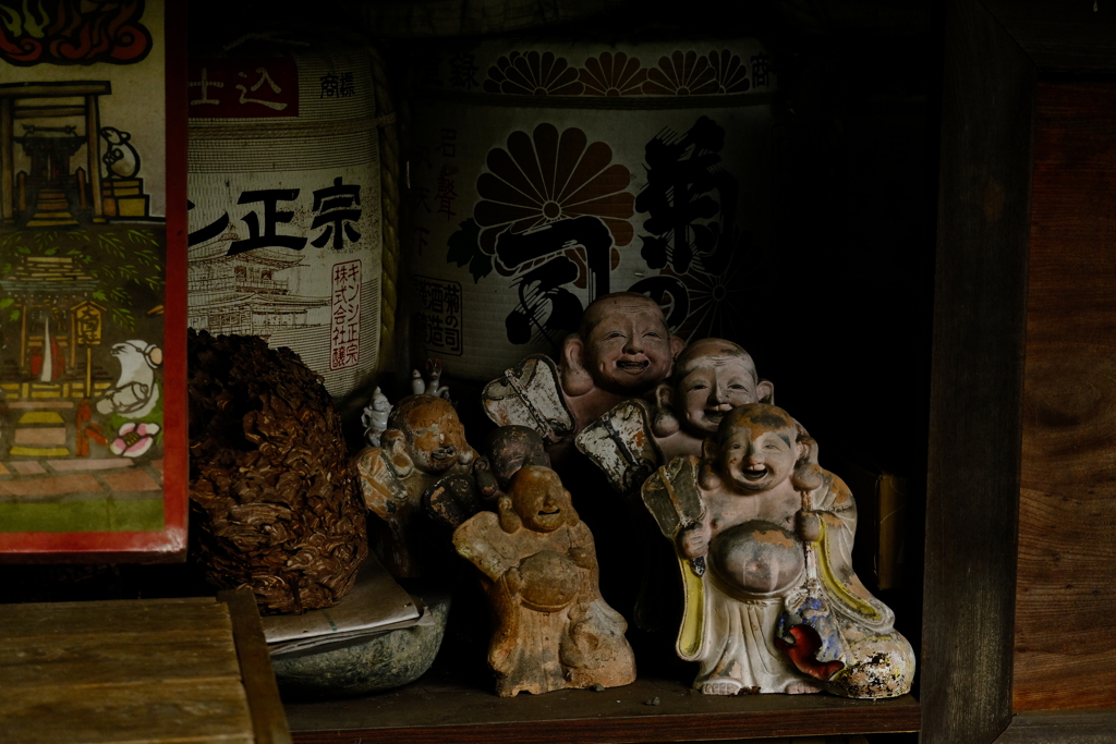 笑う神々