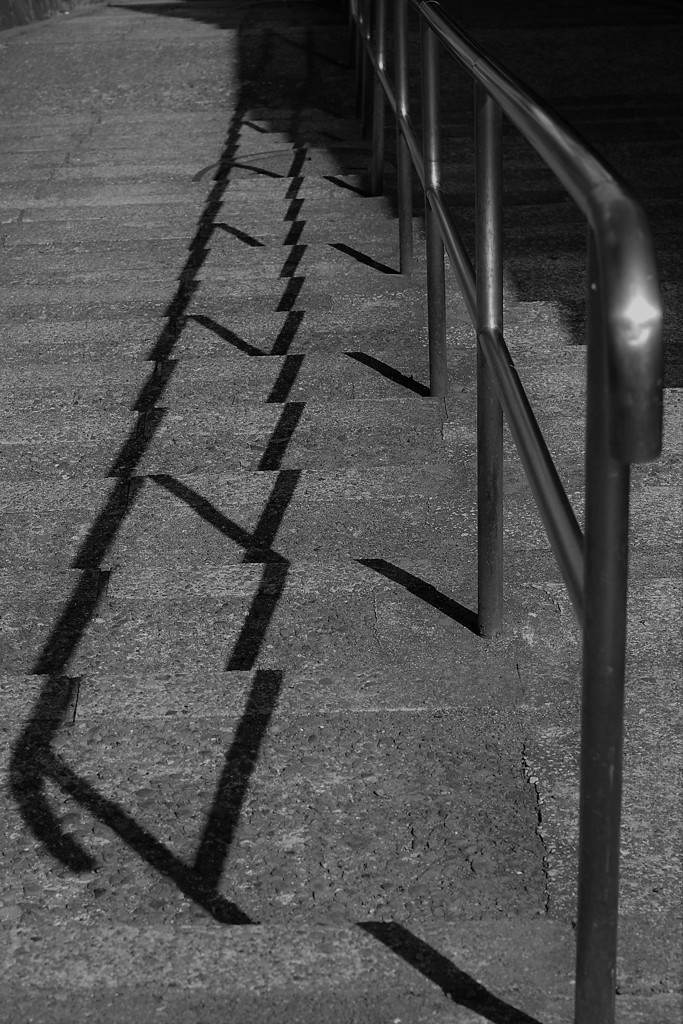 だんだん　ギザギザ