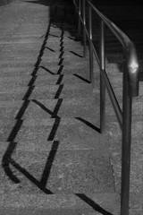 だんだん　ギザギザ