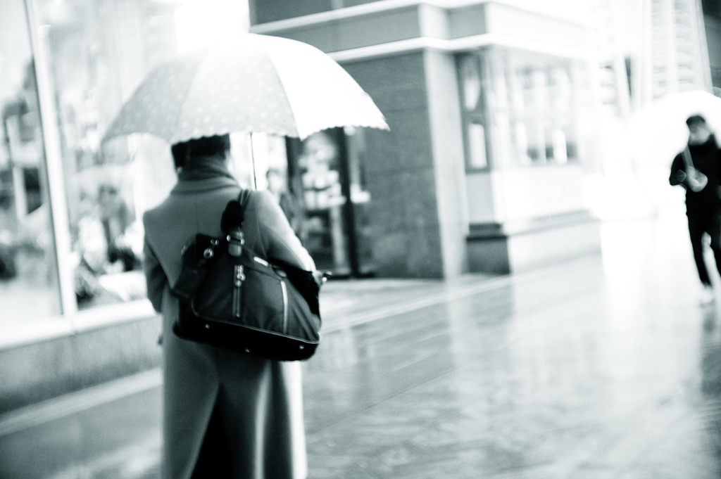冷たい雨