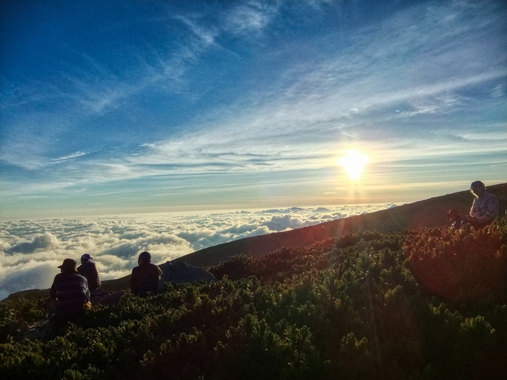 白山からみた夕日